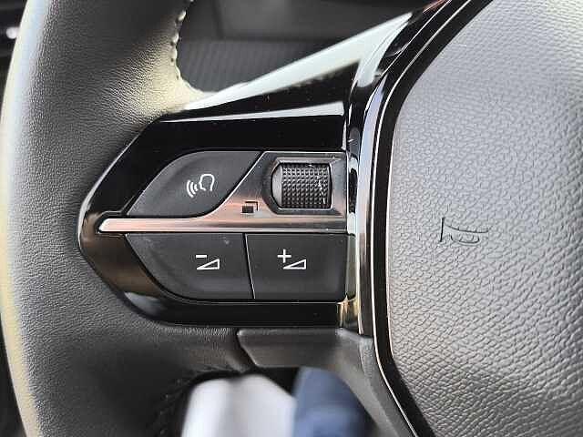 Peugeot 2008 PureTech 100 S&S Allure