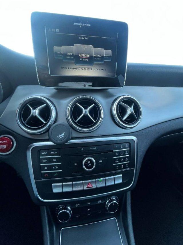 MERCEDES-BENZ CLA 200 d Automatic Sport AMG