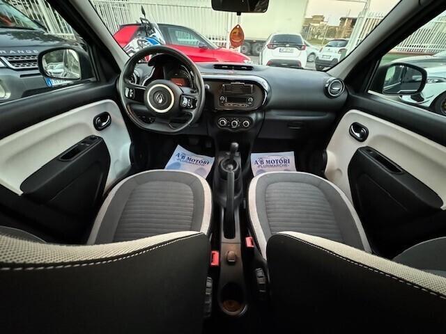 Renault Twingo SCe EDC Intens