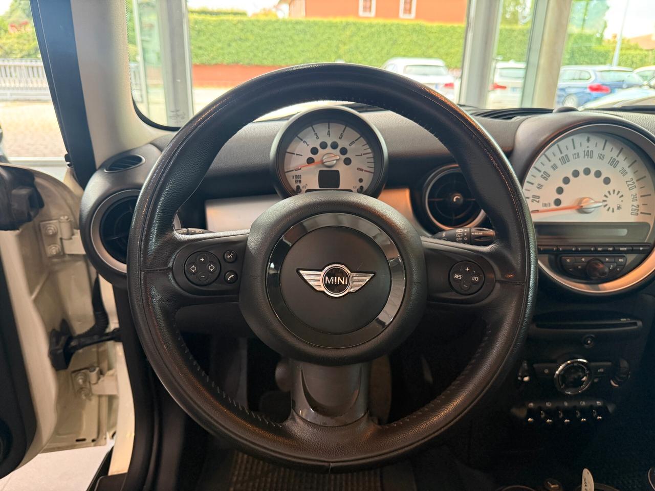 Mini Mini. Hatchback 1.6 NEOPATENTATI !!