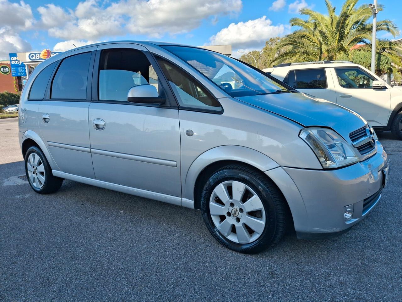 Opel Meriva 1.7 DTI Cosmo-NEOPATENTATI