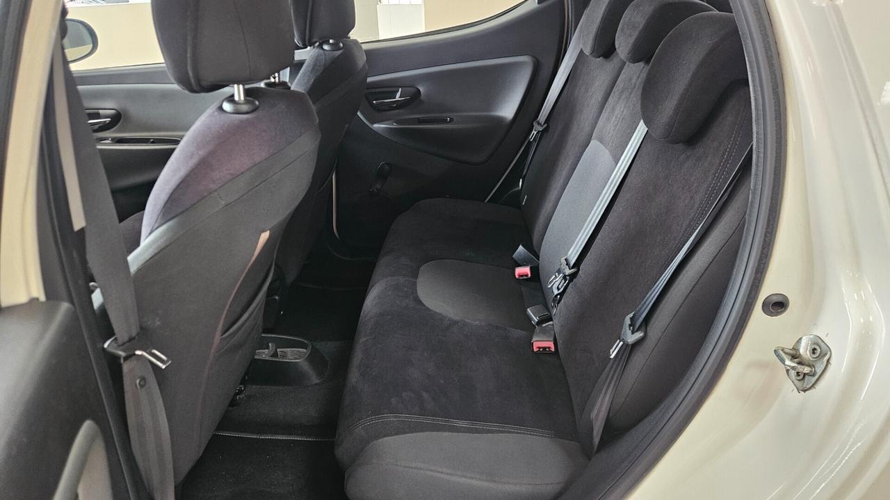 Lancia Ypsilon 1.2 69 CV 5 porte S&S Platinum