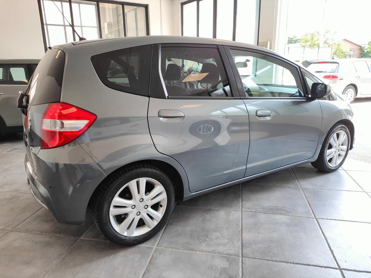 HONDA JAZZ i-VTEC