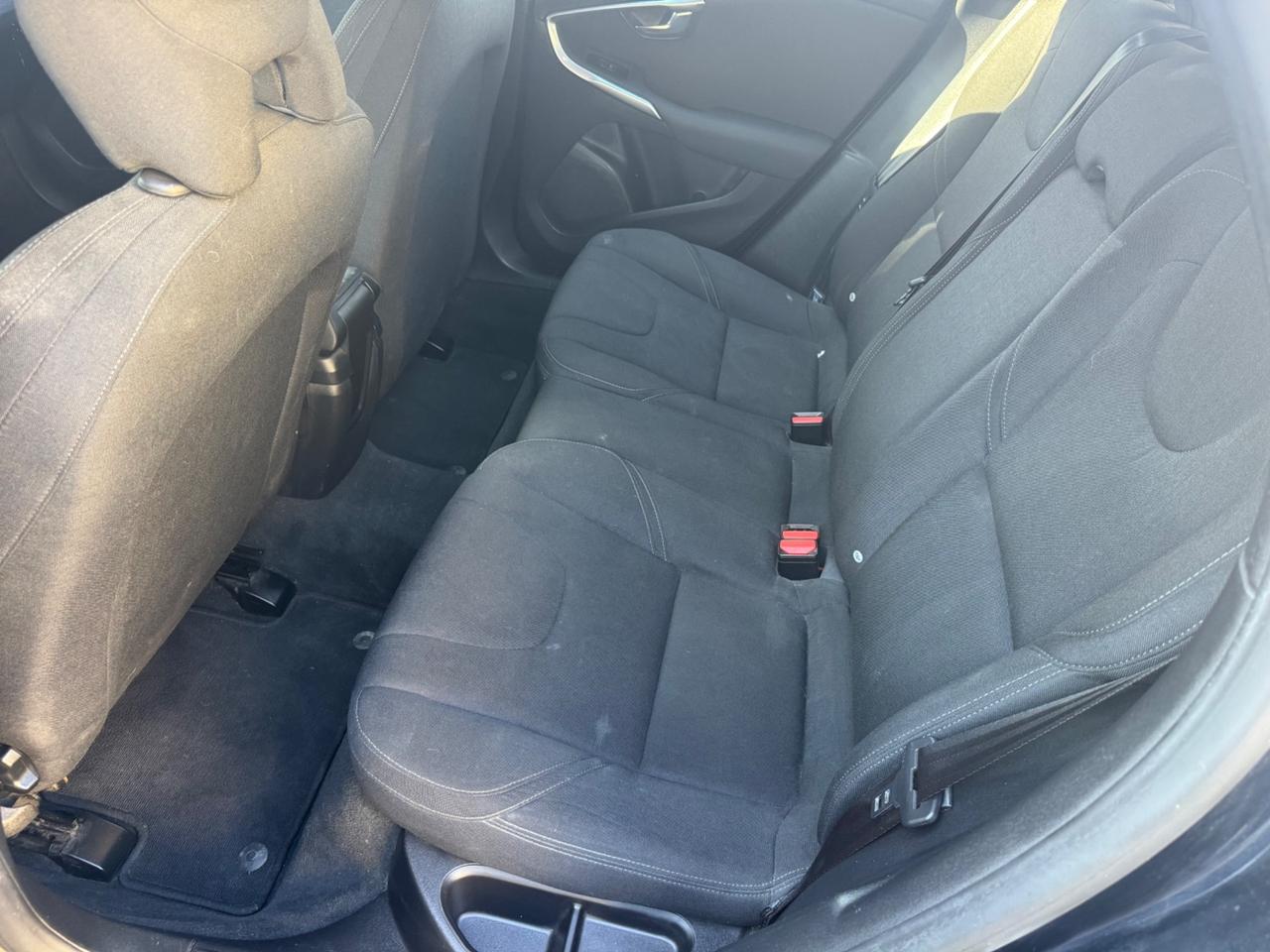 Volvo V40 D2 R-design 1.6 D neopaten garanzia 12m