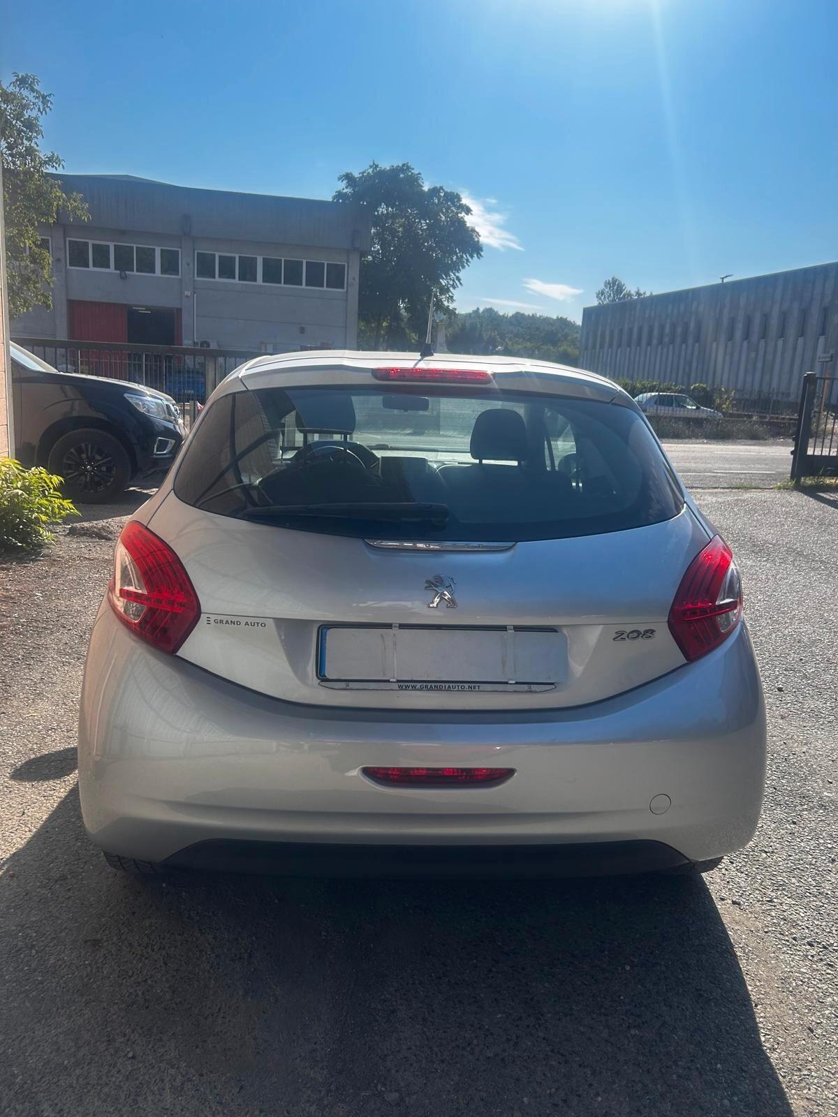 Peugeot 208 1.4 HDi 68 CV 3 porte Access
