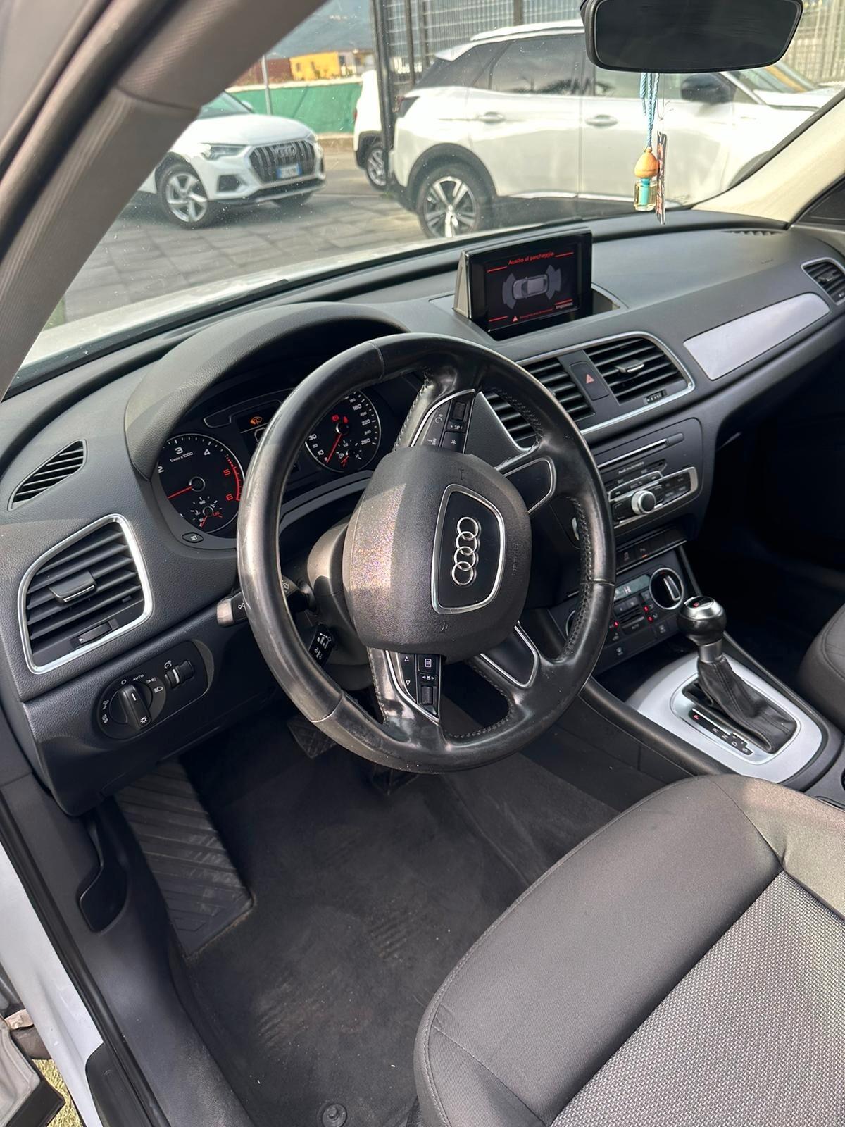 Audi Q3 2.0 TDI 150 CV S tronic Business 2018