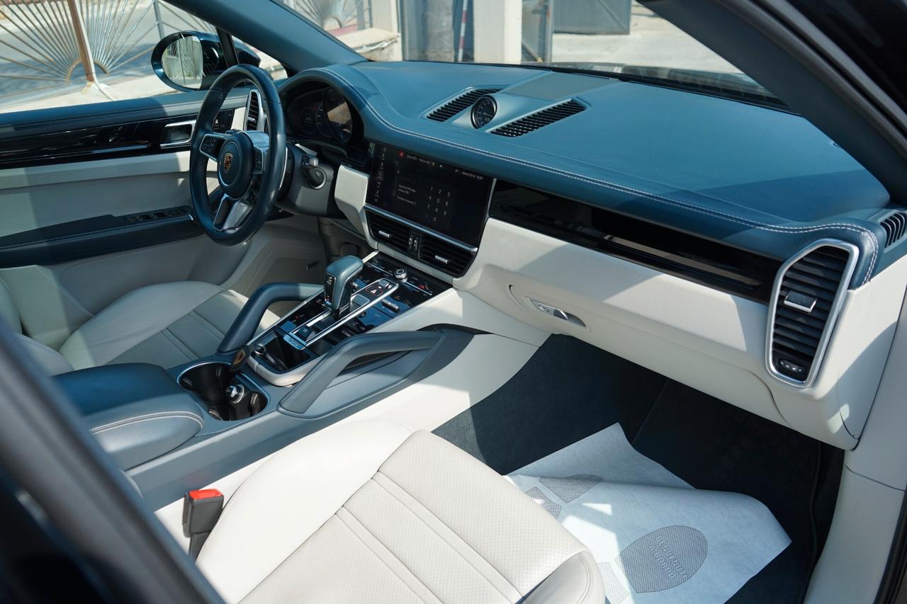 Porsche Cayenne Coupé 3.0 V6 E-Hybrid