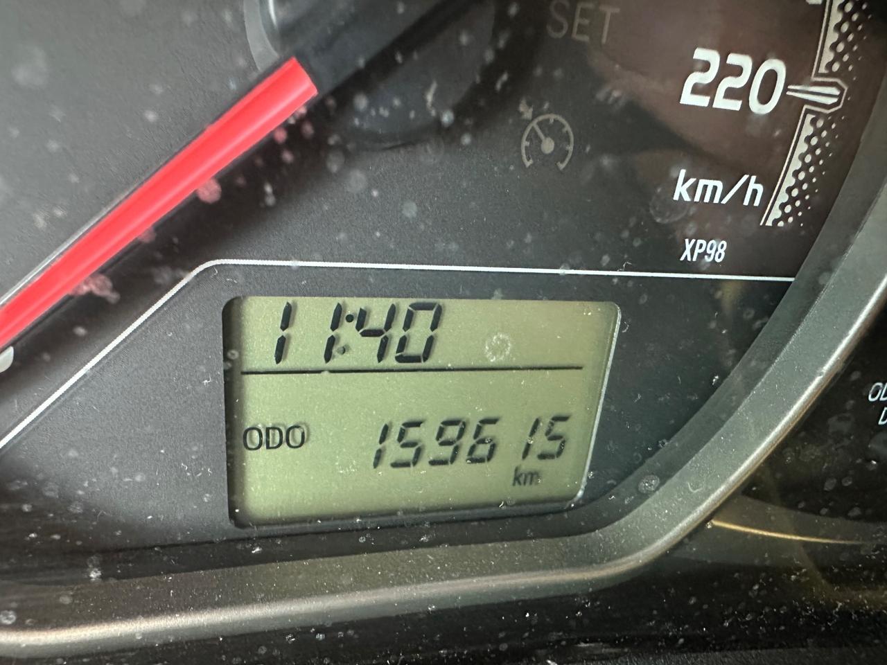Toyota Yaris 1.0benz. Per neo patentati