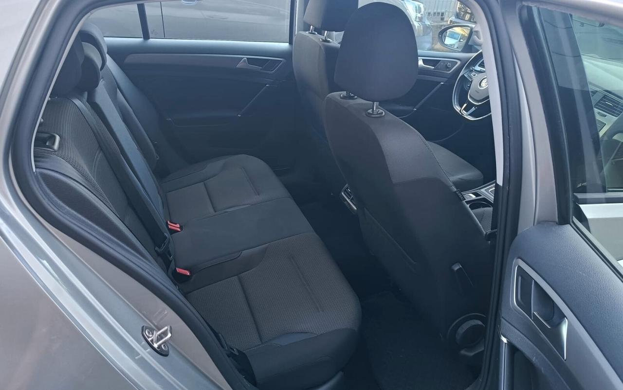 Volkswagen Golf 1.6 TDI 110 CV DSG 5p. Business BlueMotion Technology