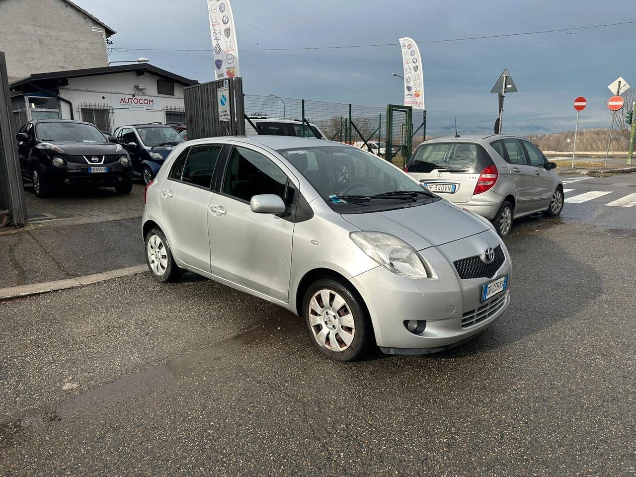Toyota Yaris 1.3 5 porte Navi