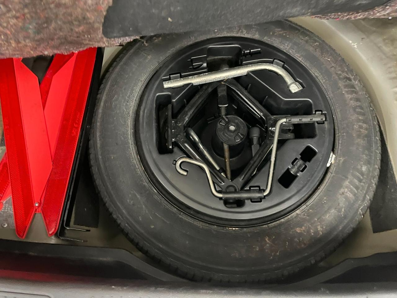 Fiat Punto 1.2 69 CV STREET 5P GOMME NUOVE TAGLIANDATA