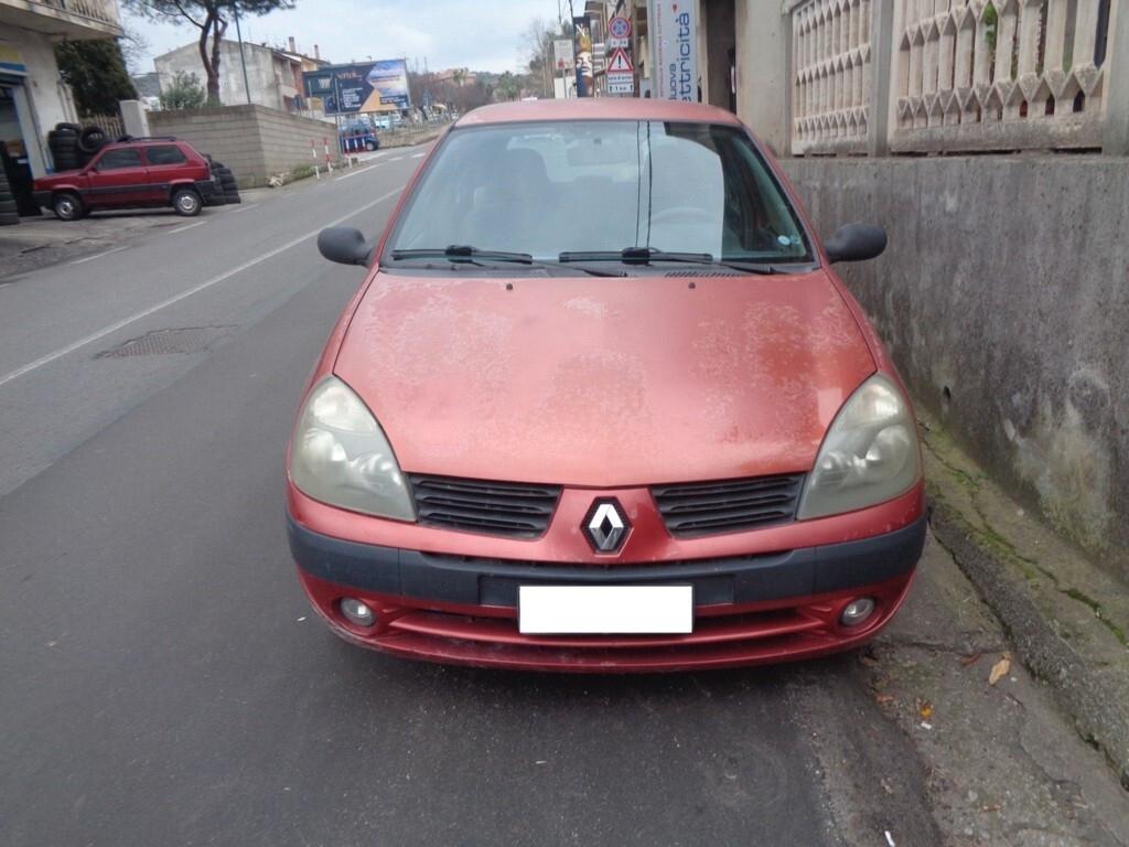 Renault Clio 1.2 cat 5 porte Confort Authentique