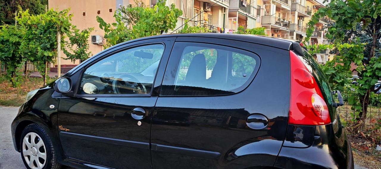 Peugeot 107 RESTYLING Nera 1.0 benzina