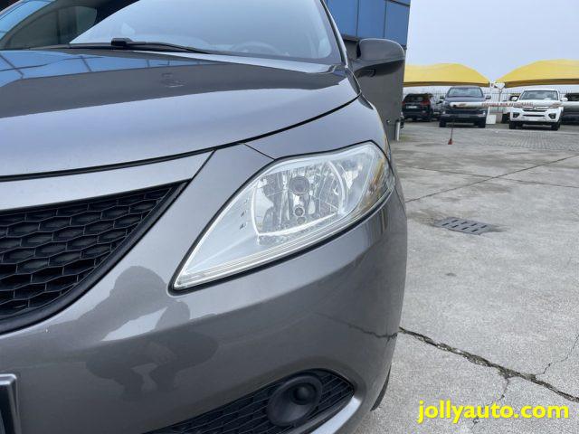 LANCIA Ypsilon 1.2 69 CV 5 porte GPL Ecochic Gold