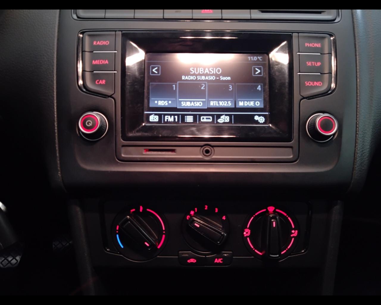 VOLKSWAGEN Polo V 2014 - Polo 5p 1.0 mpi Trendline 60cv