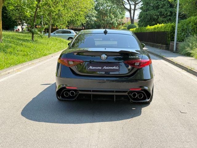ALFA ROMEO Giulia 2.9 V6 Bi-Turbo AT8 Quadrifoglio