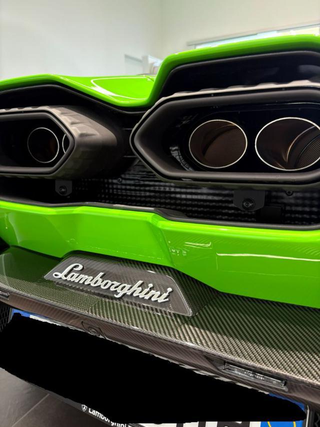 LAMBORGHINI Revuelto 6.5 V12 UFFICIALE ITALIA-SOLI 250KM