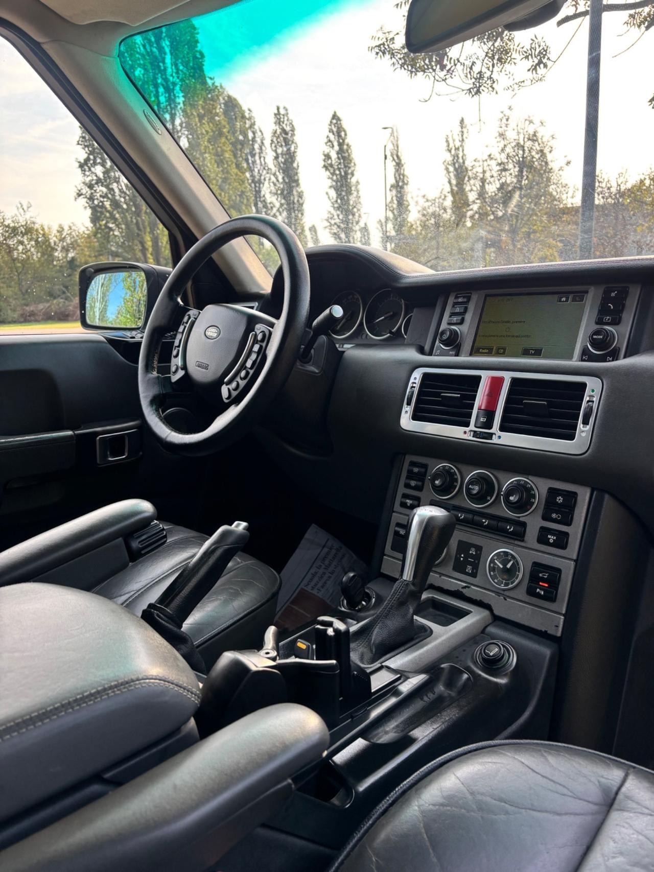 Land Rover Range 3.0 Td6 Vogue Foundry