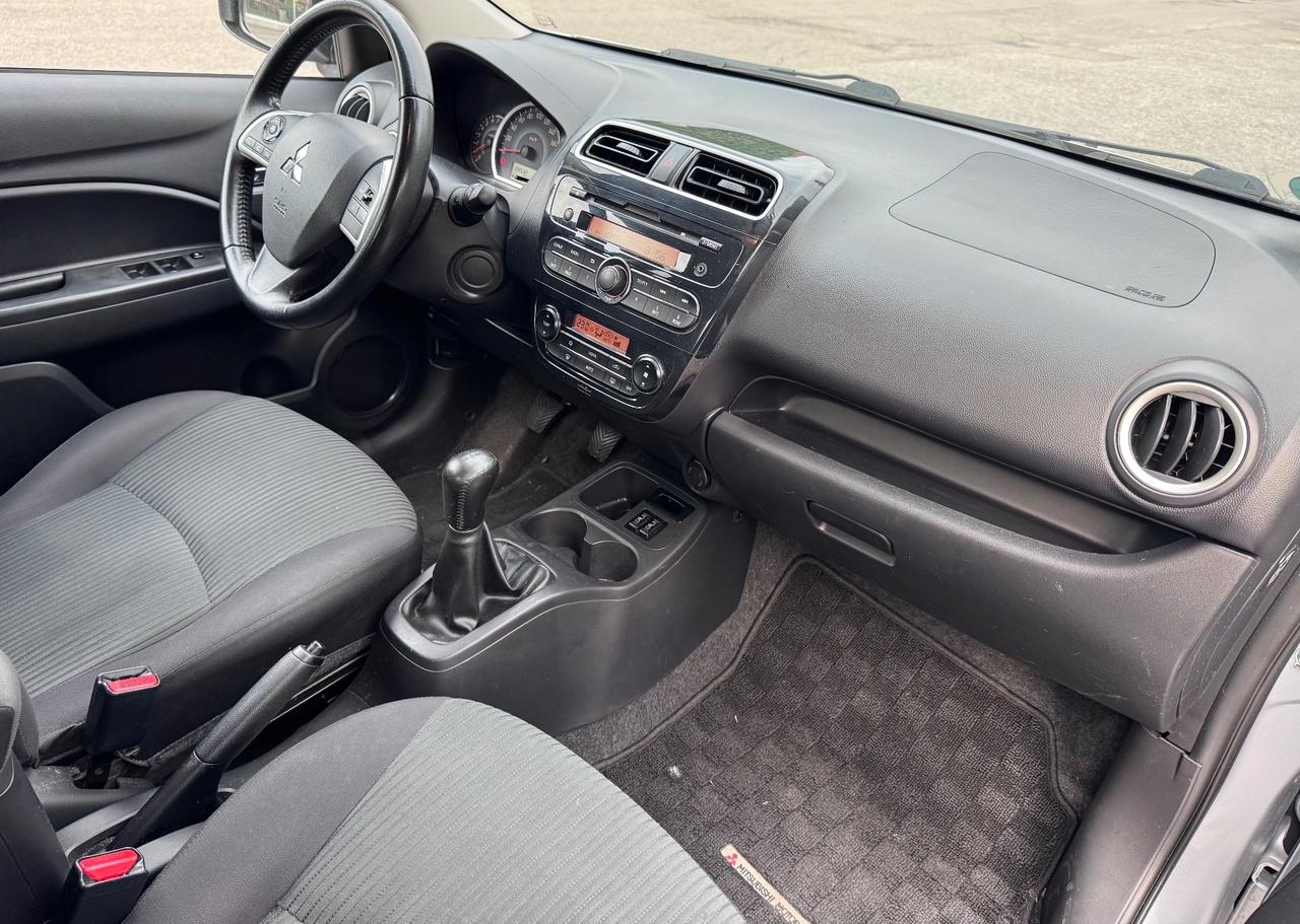 Mitsubishi Attrage Versione Unica