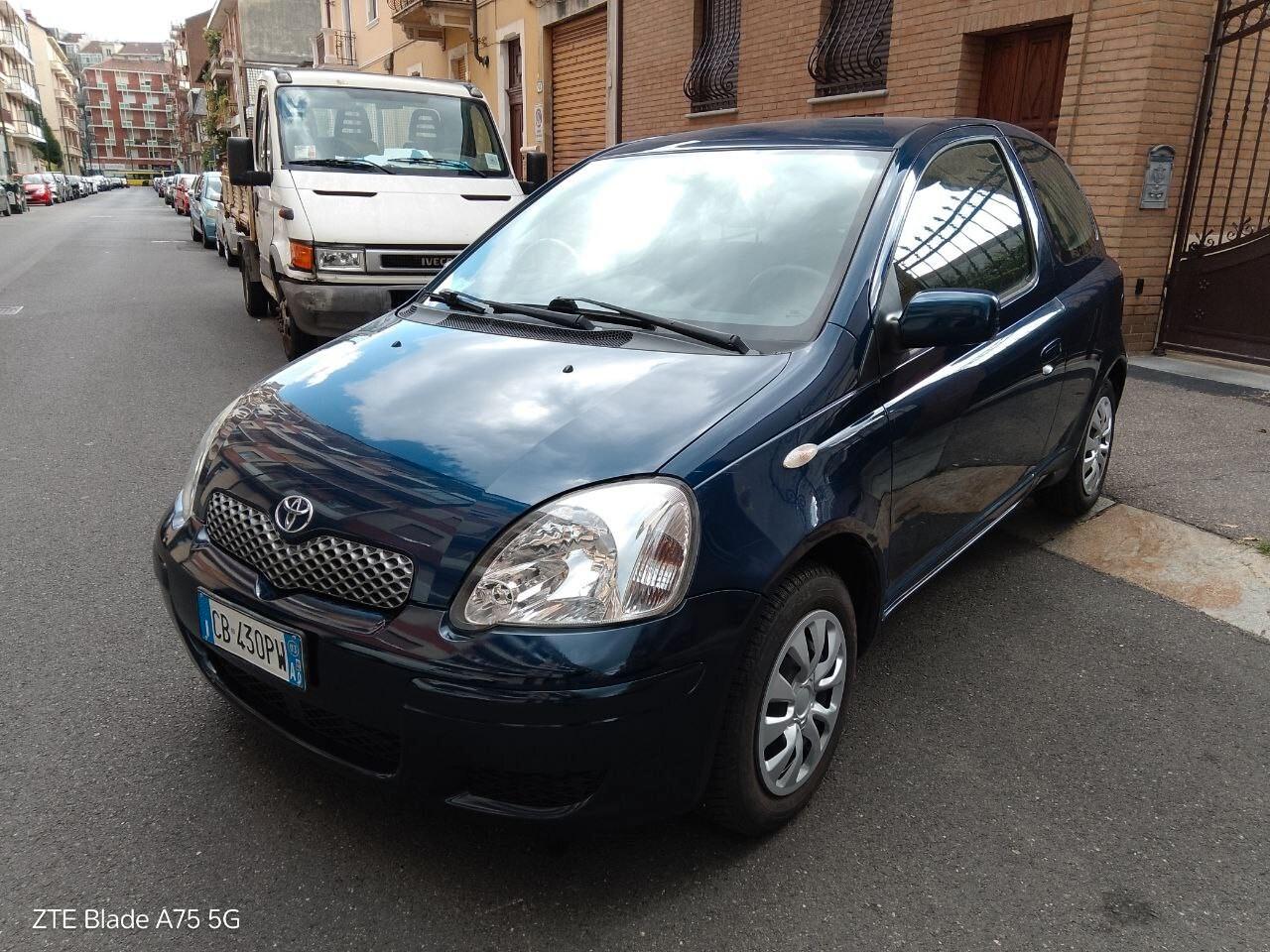 Toyota Yaris 1.0i 16V 3 porte