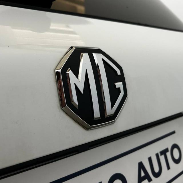 MG HS 1.5T-GDI AT Luxury