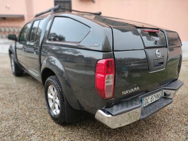 Nissan Navara 2.5 dCi 4p Double Cab LE