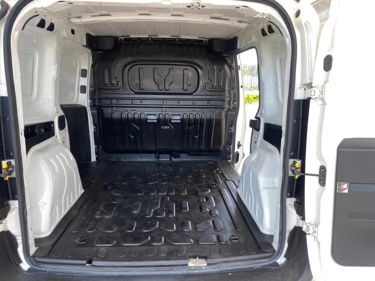Fiat DOBLO CARGO MULTIJET 3 POSTI ---KM CERTIFICATI---