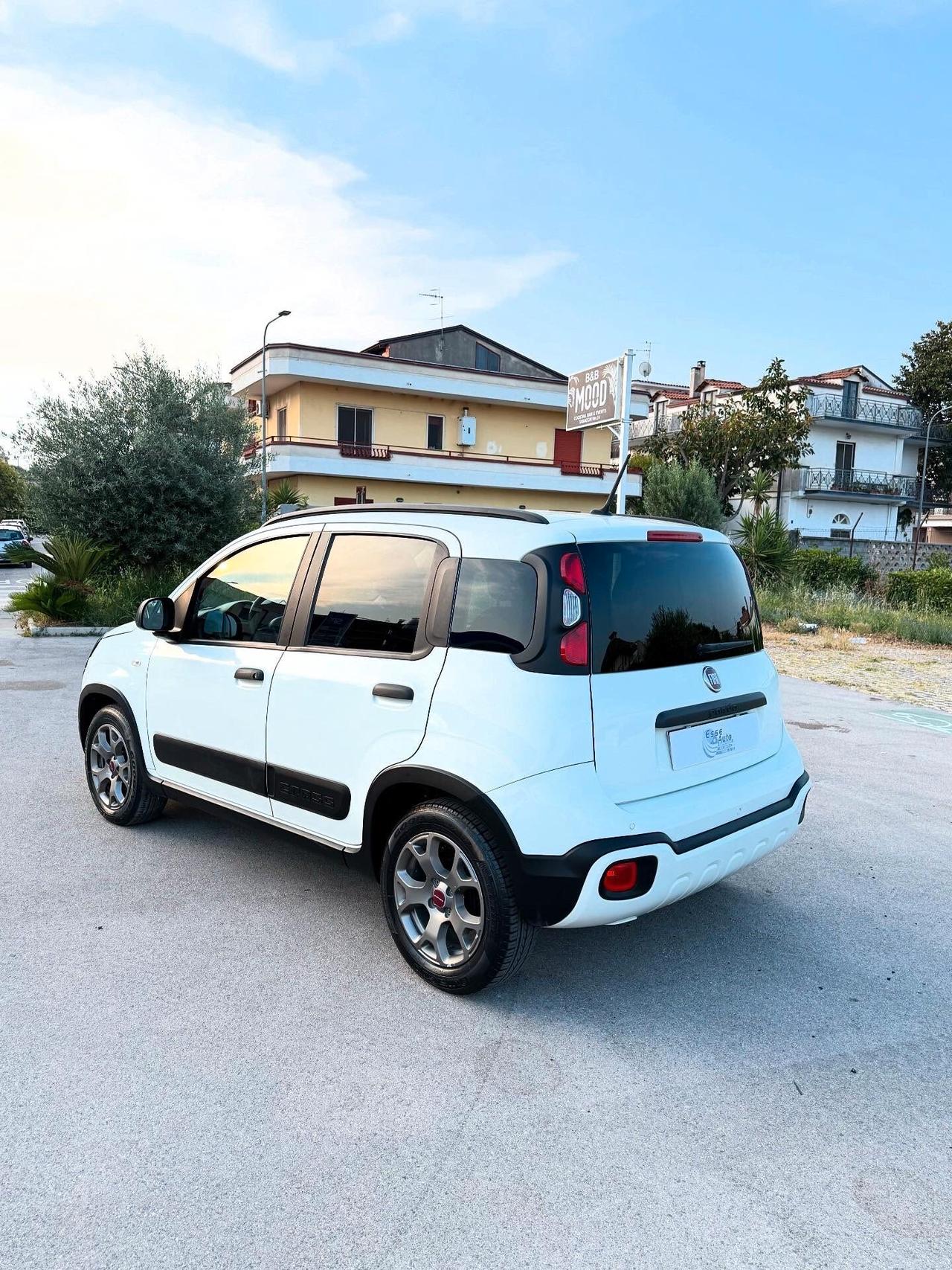 Fiat Panda 1.0 FireFly S&S Hybrid City Cross