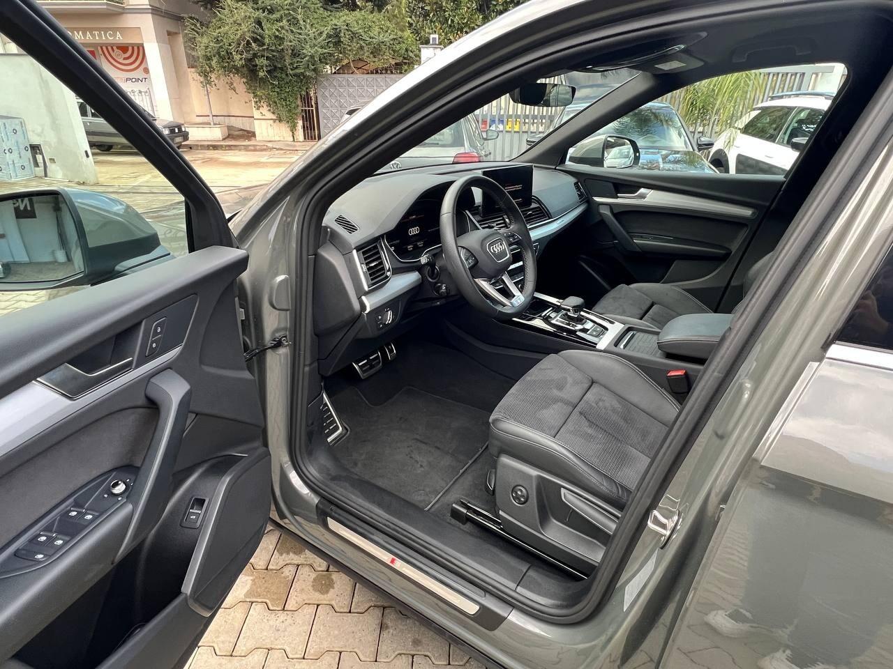 Q5 2.0 tdi mhev Identity Black quattro s-tronic