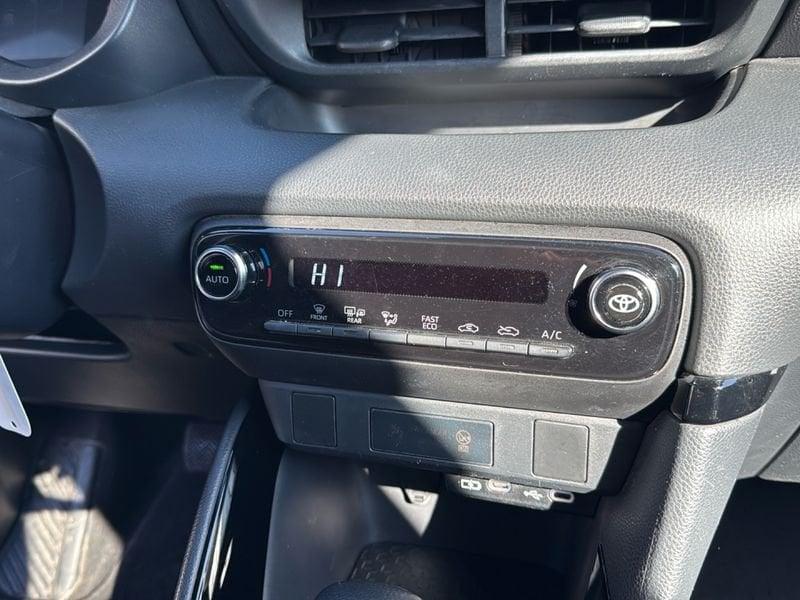Toyota Yaris Hybrid Trend MY24