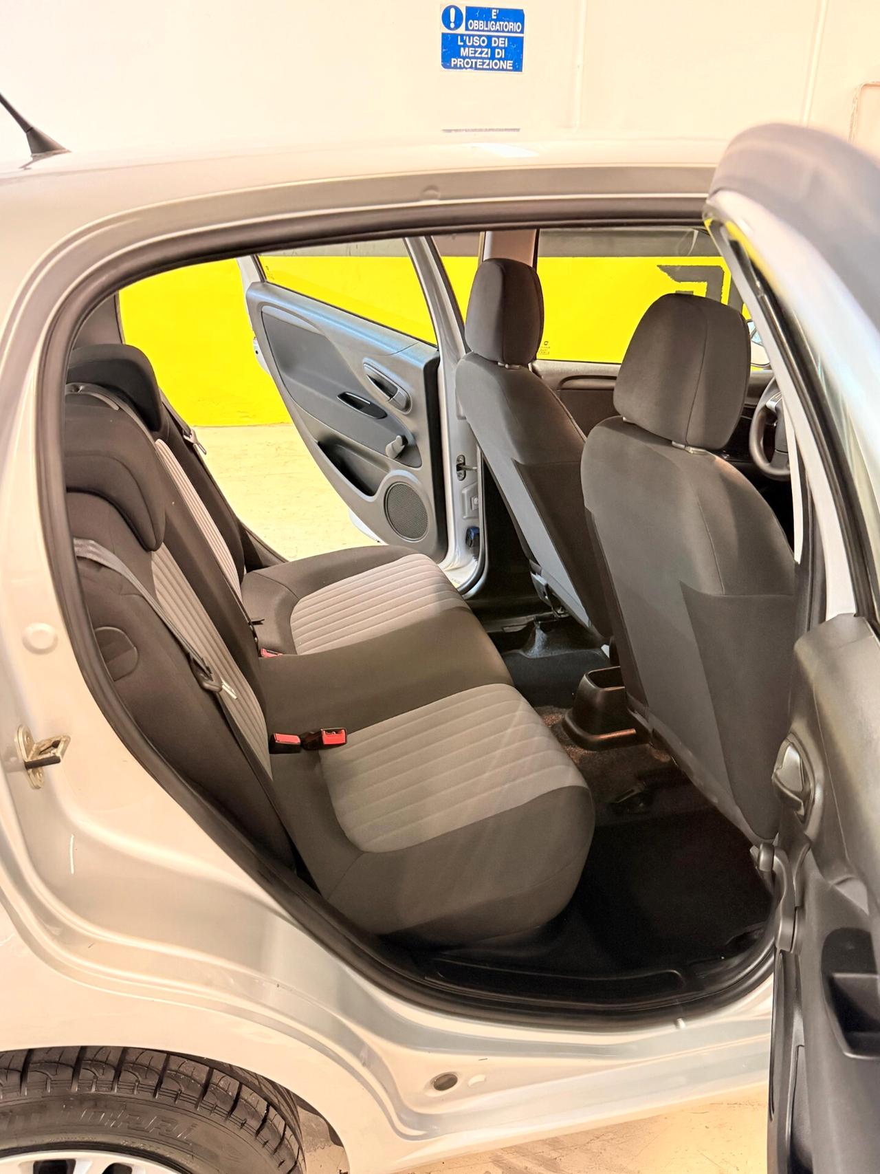 Fiat Punto 1.4 8V 5 porte Easypower Street
