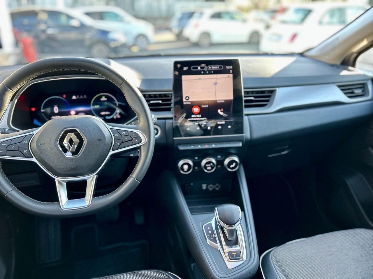 Renault Captur Plug-in Hybrid E-Tech Intens