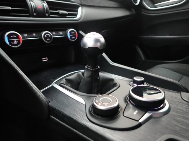 Alfa Romeo Giulia 2.2 MJT 160 CV BUSINESS