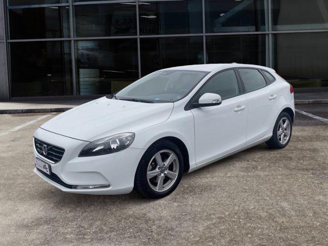 VOLVO V40 D2 1.6 DIESEL 115 CV Momentum