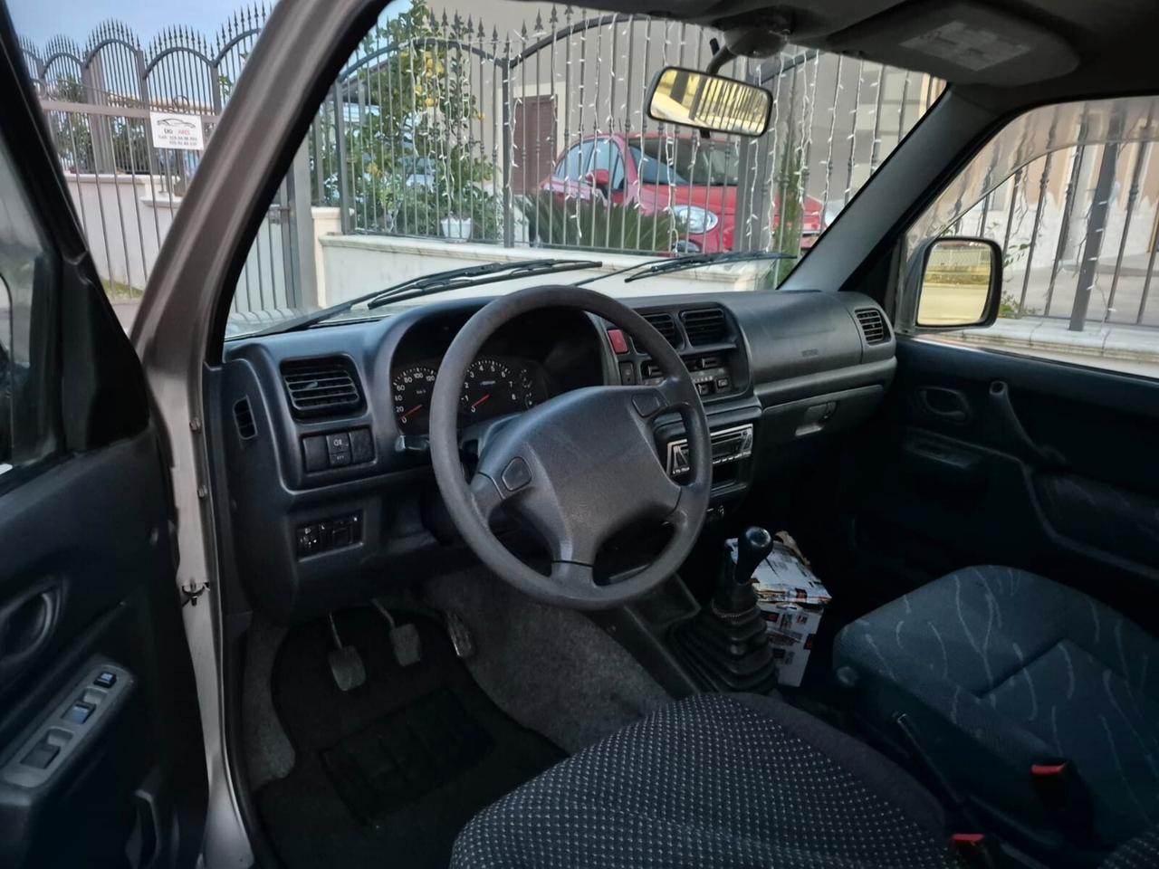 Suzuki Jimny 1.3i 16V cat 4WD JLX