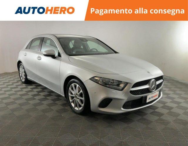 MERCEDES-BENZ A 200 Sport