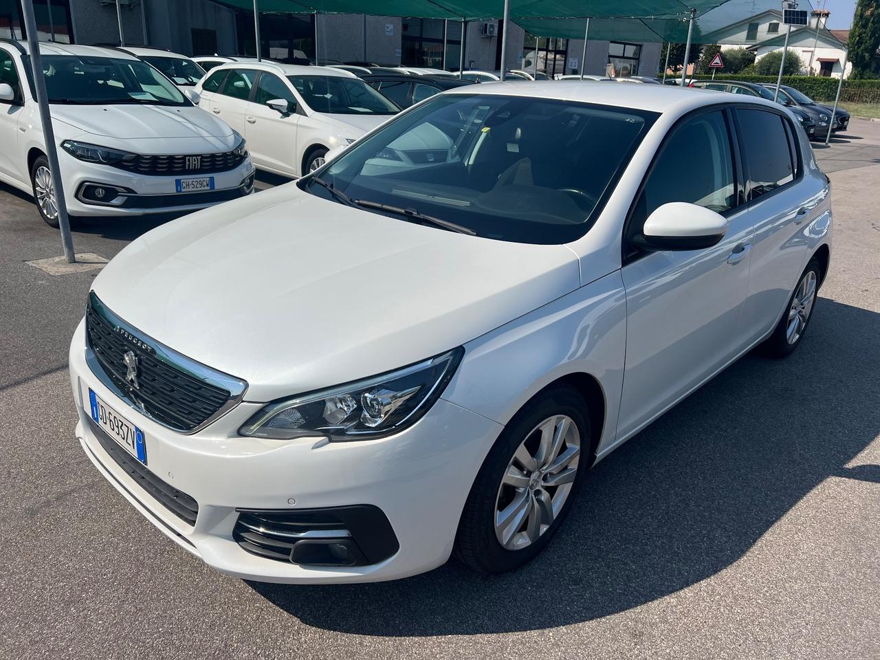 Peugeot 308 Berlina 1.5 130 Cv Bianco perla
