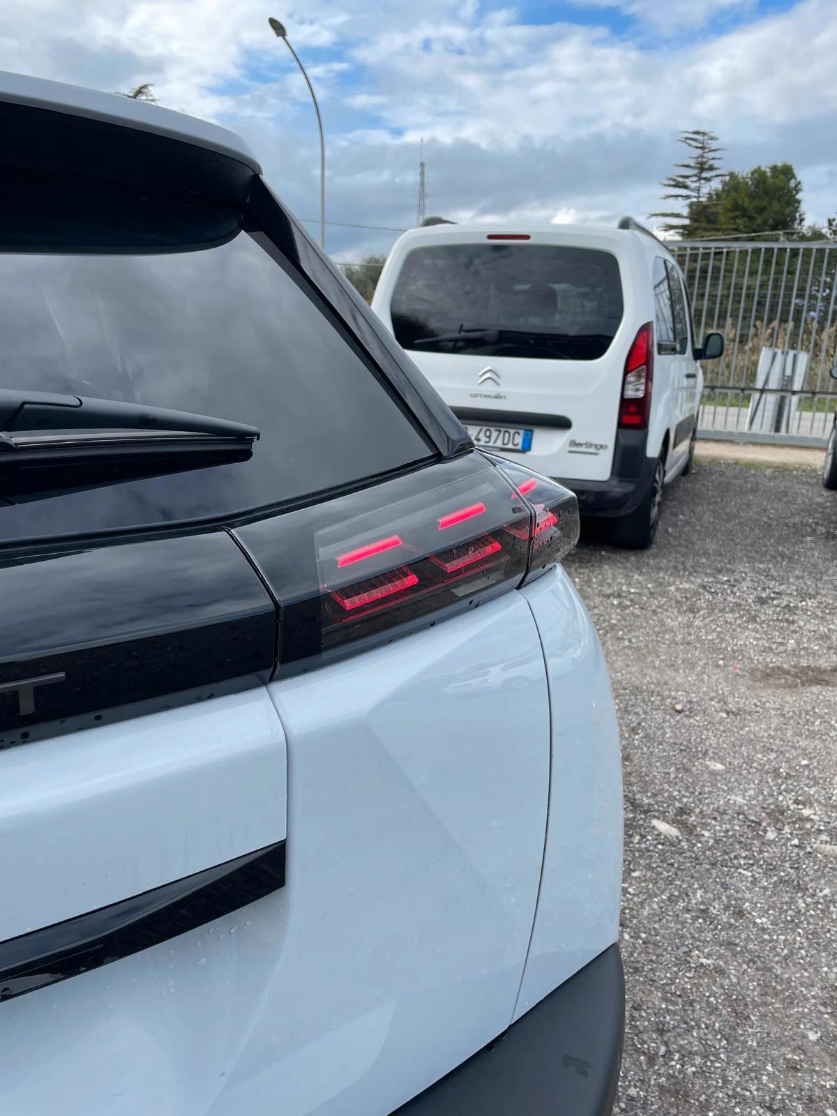 Peugeot 2008 1.2 PureTech 100 S&S Allure