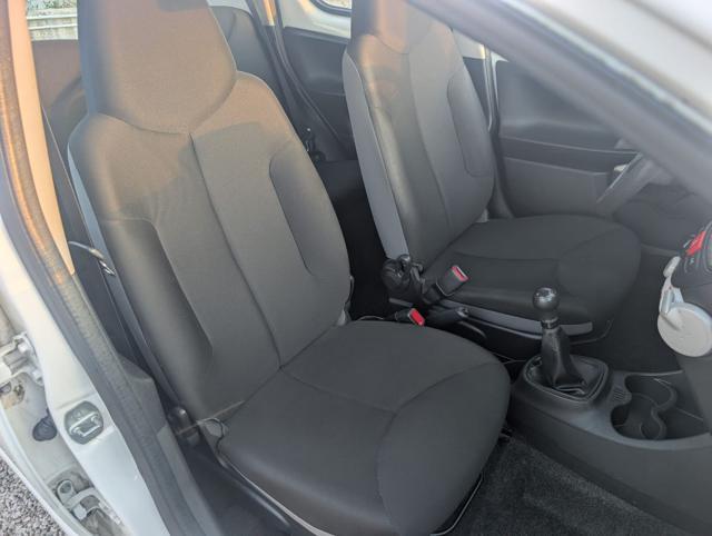 TOYOTA Aygo 1.0 12V VVT-i 5 porte Active Connect - TAGLIANDATA