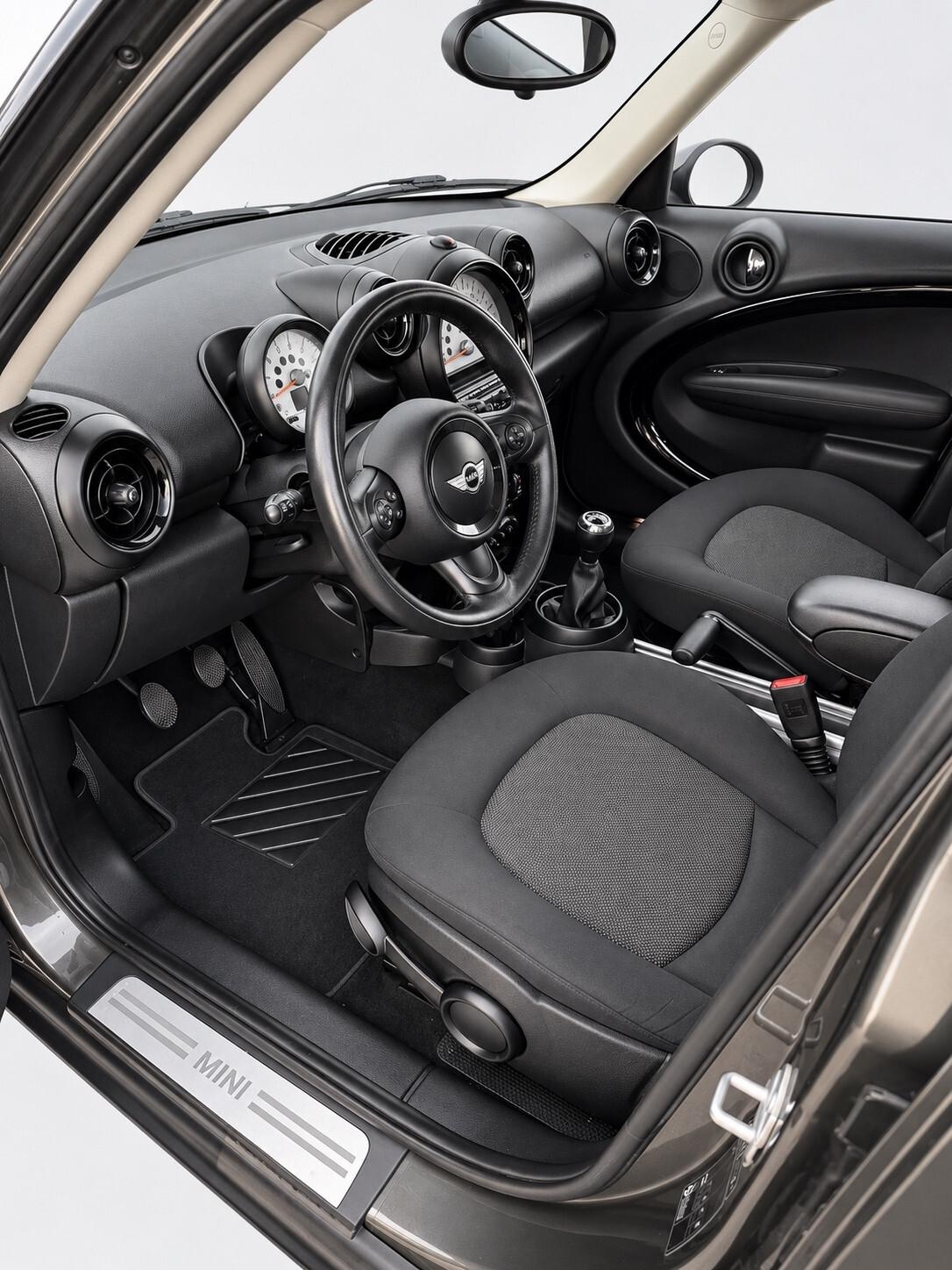 MINI COOPER D COUNTRYMAN 1.6 NEOPATENTATi R60
