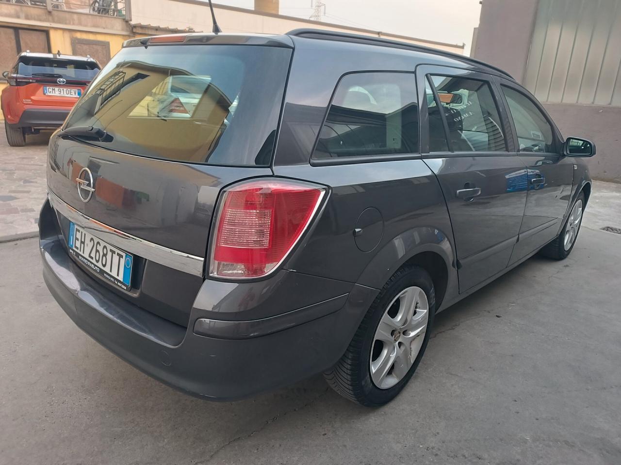 Opel Astra Gpl 2011 garanzia