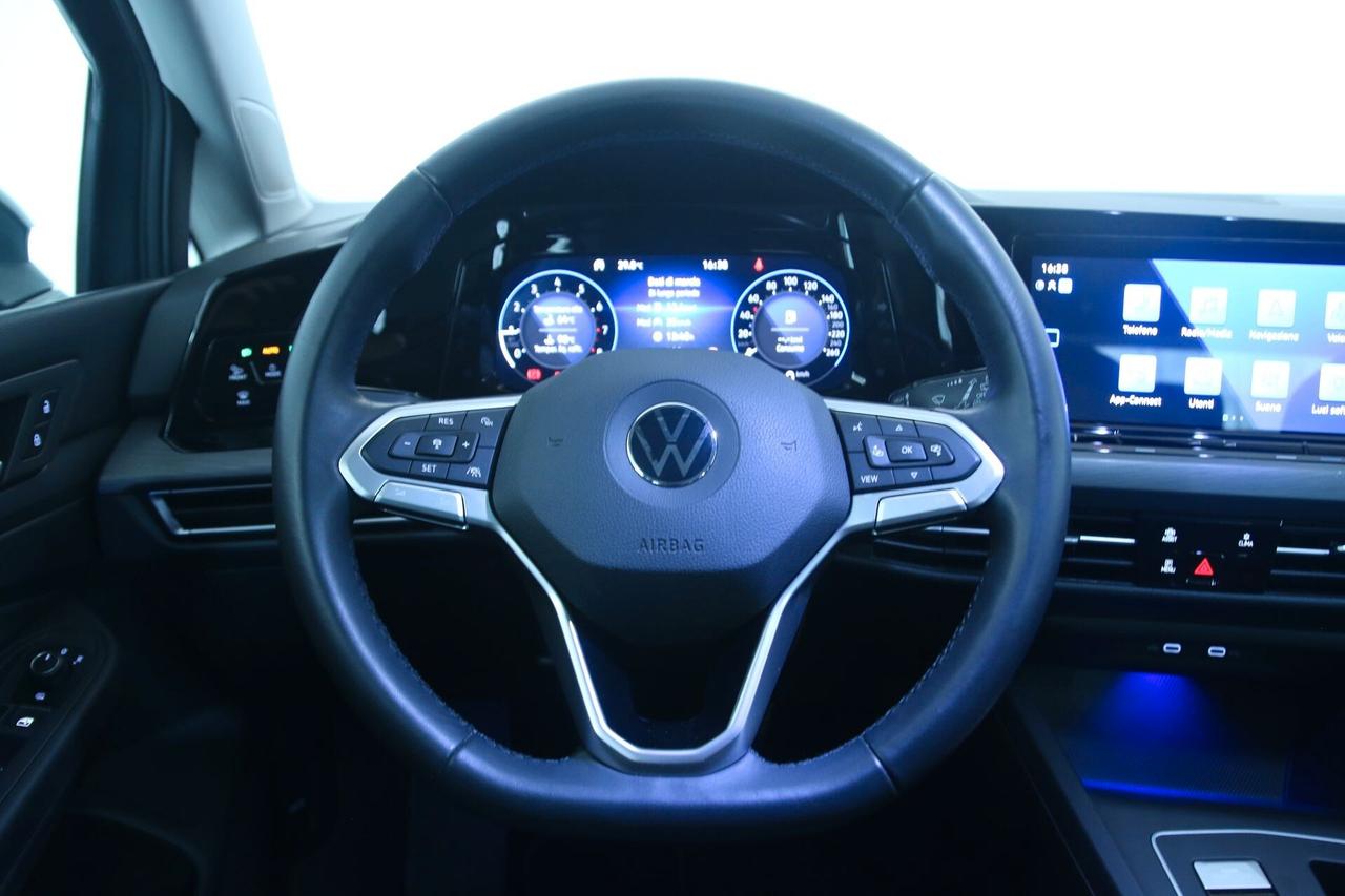 Volkswagen Golf 1.5 eTSI 130CV DSG