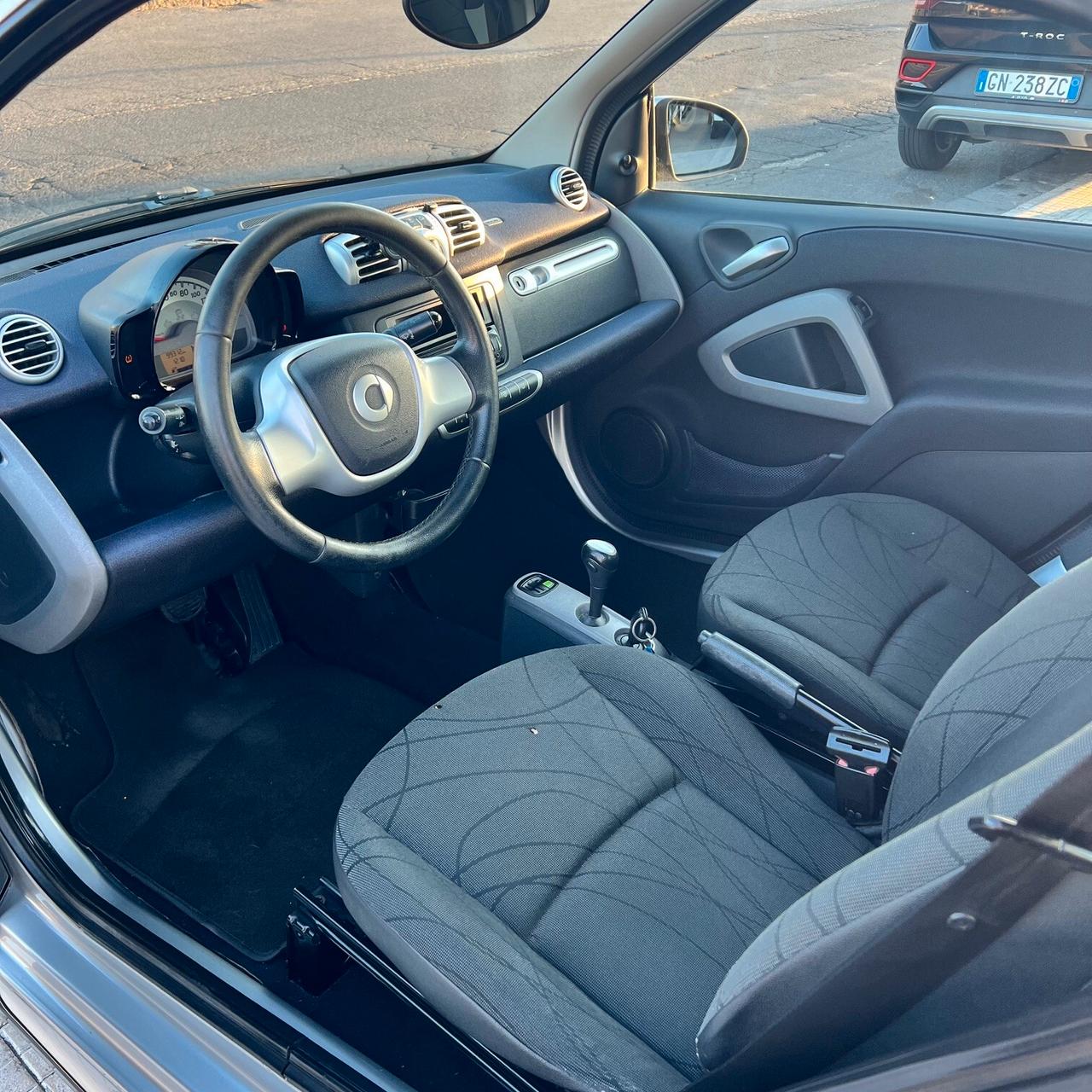 Smart ForTwo 1000 52 kW MHD coupé passion