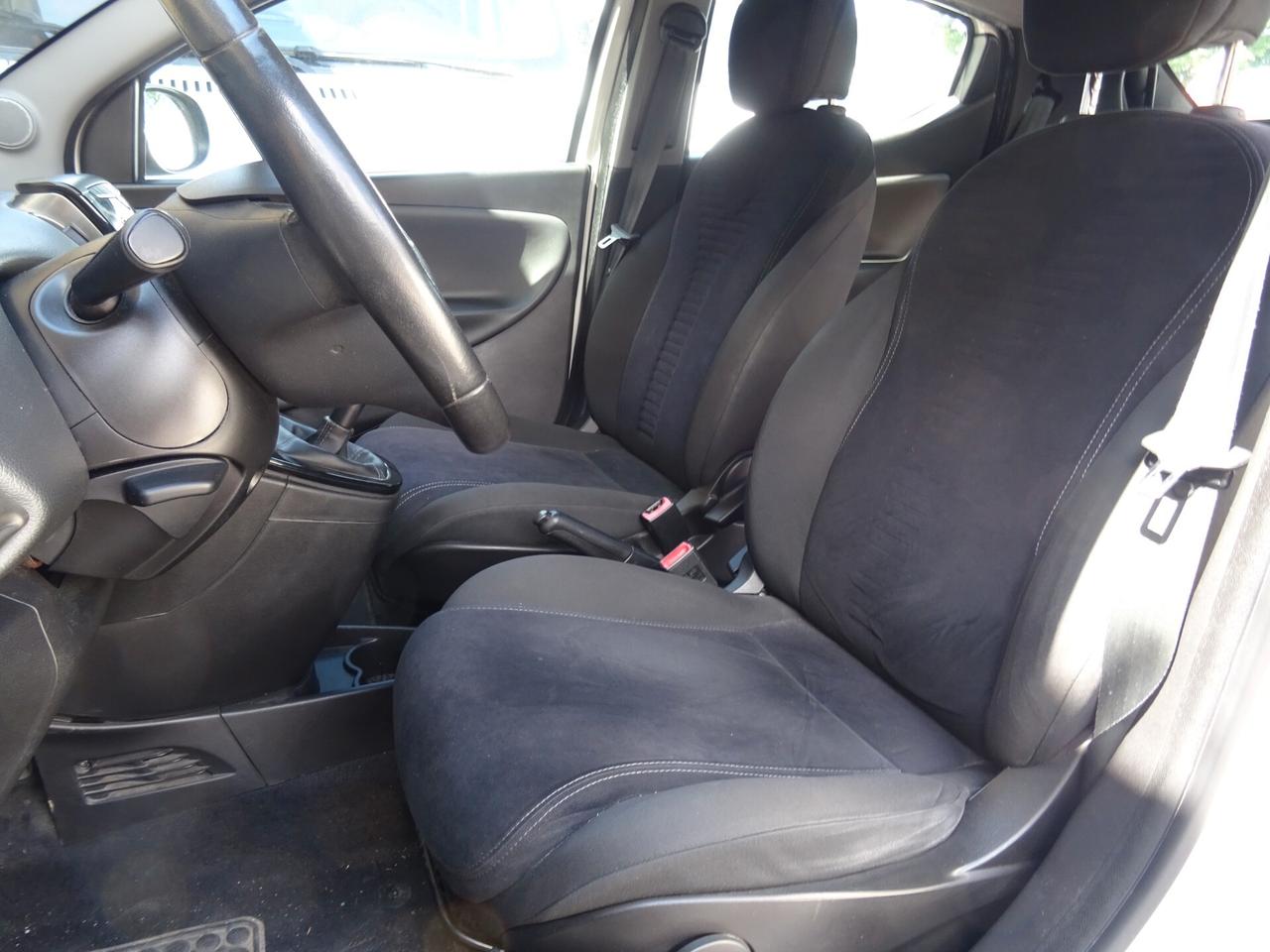 Lancia Ypsilon 0.9 TwinAir 85 Metano Ecochic Elle
