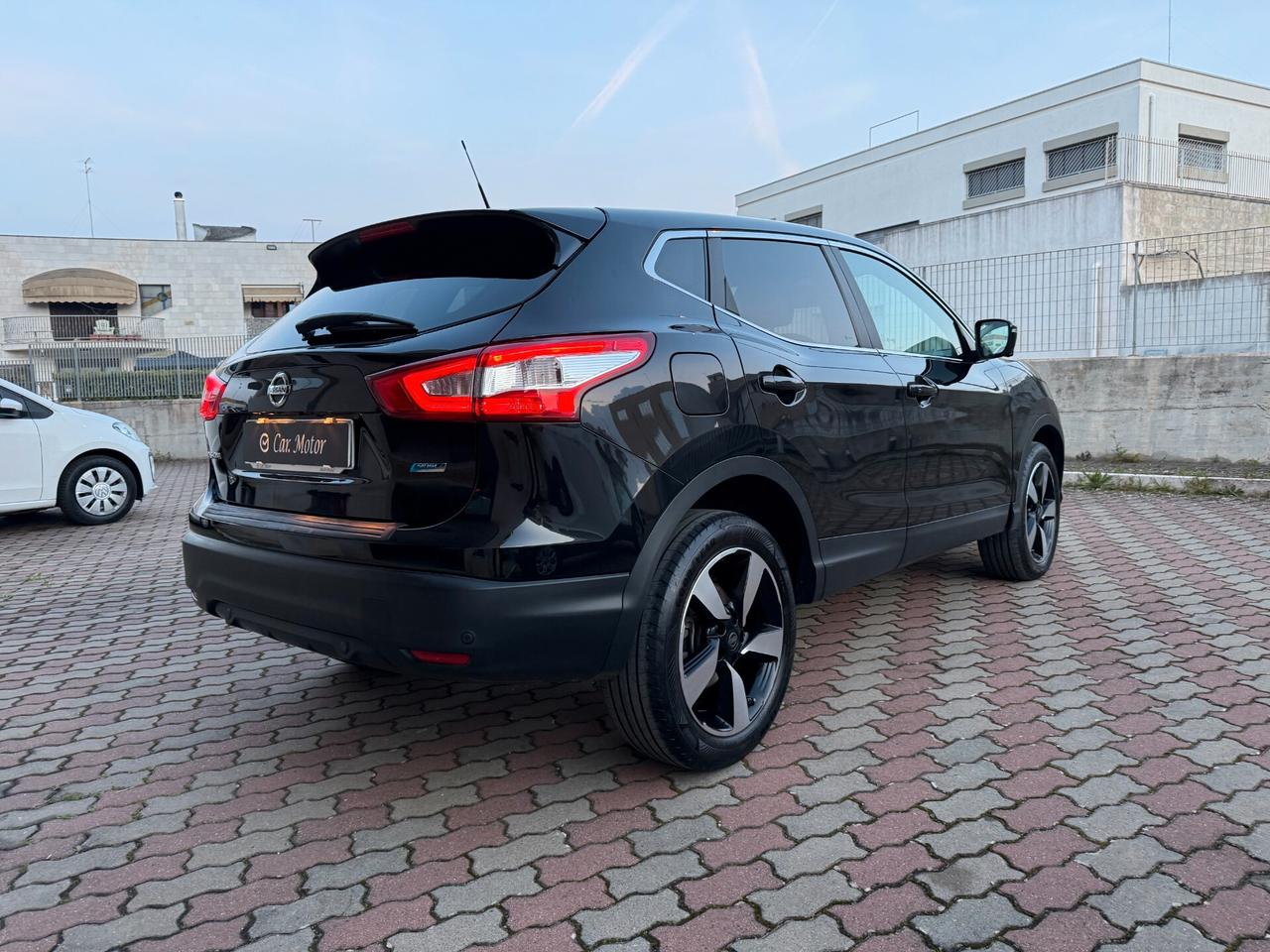 Nissan Qashqai 1.5 dCi Visia Led 4Cam Navi
