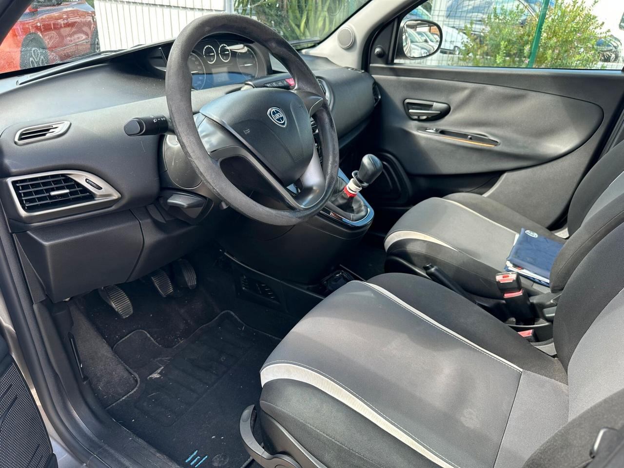 Lancia Ypsilon 1.2 69 CV 5 porte GPL Ecochic Elefantino