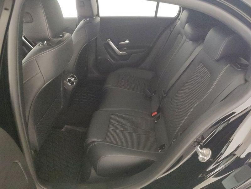 Mercedes-Benz Classe A A 180 d Sport Night edition auto