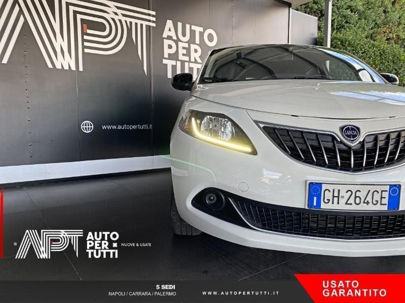 Lancia Ypsilon Ypsilon 1.0 firefly hybrid Silver s&s 70cv