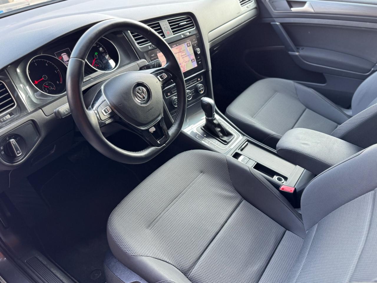 Volkswagen golf 1.6 TDI DsG DISTRIBUZIONE ESEGUITA