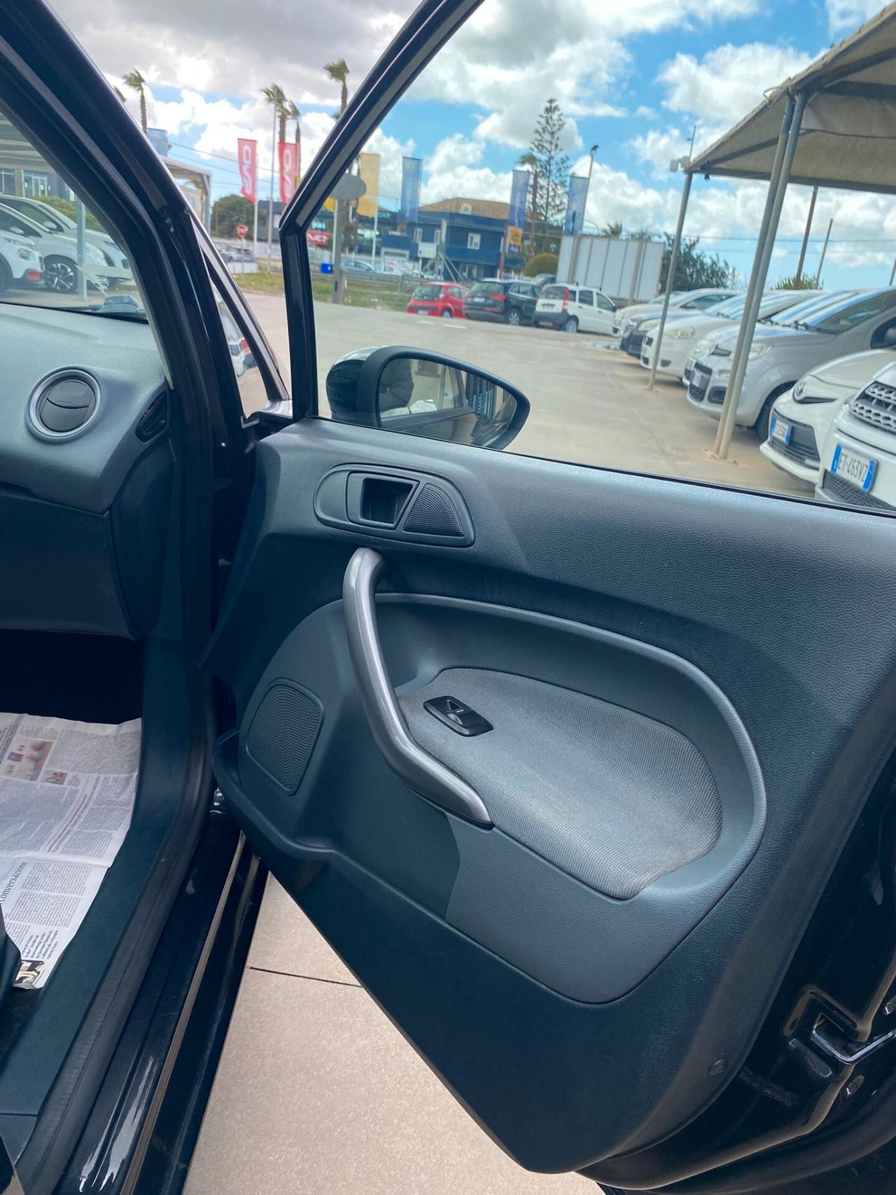 Ford Fiesta 1.2 82 CV 5 porte Titanium